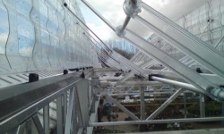 The roofs of Naturelight’s greenhouses can be fully opened.