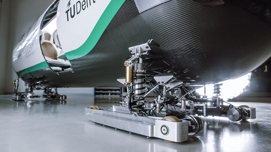 Modello in scala ridotta della capsula sviluppata dal team Delft Hyperloop.