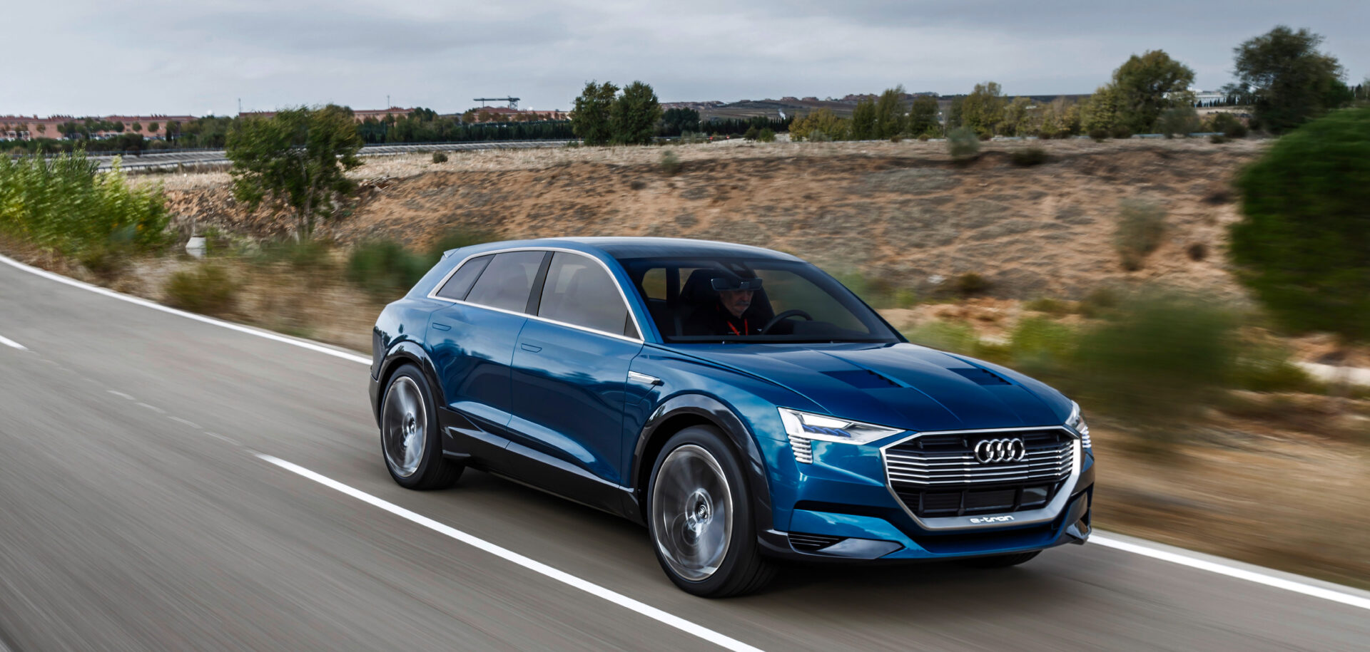 Le concept car Audi e-tron quattro