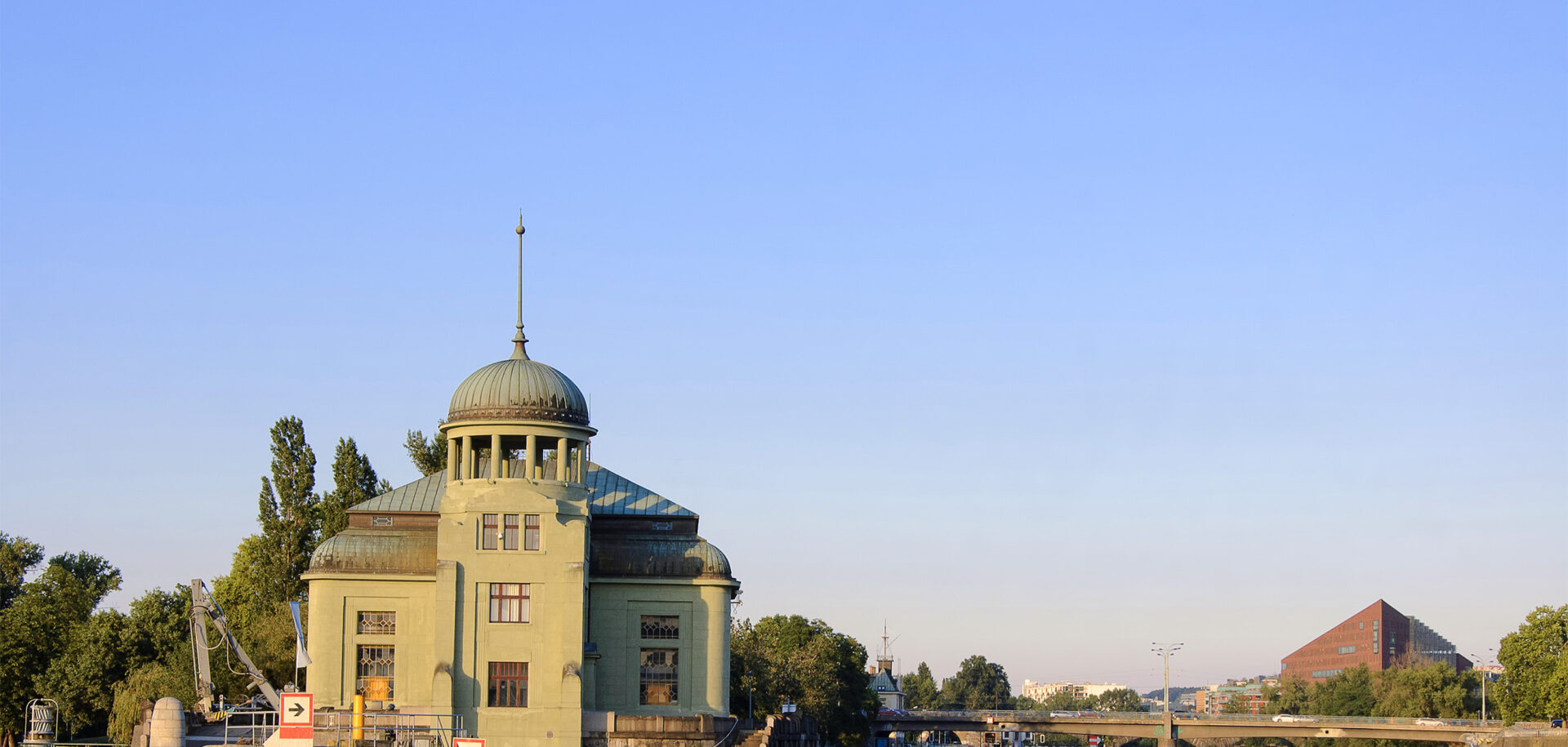 Palais ou centrale électrique