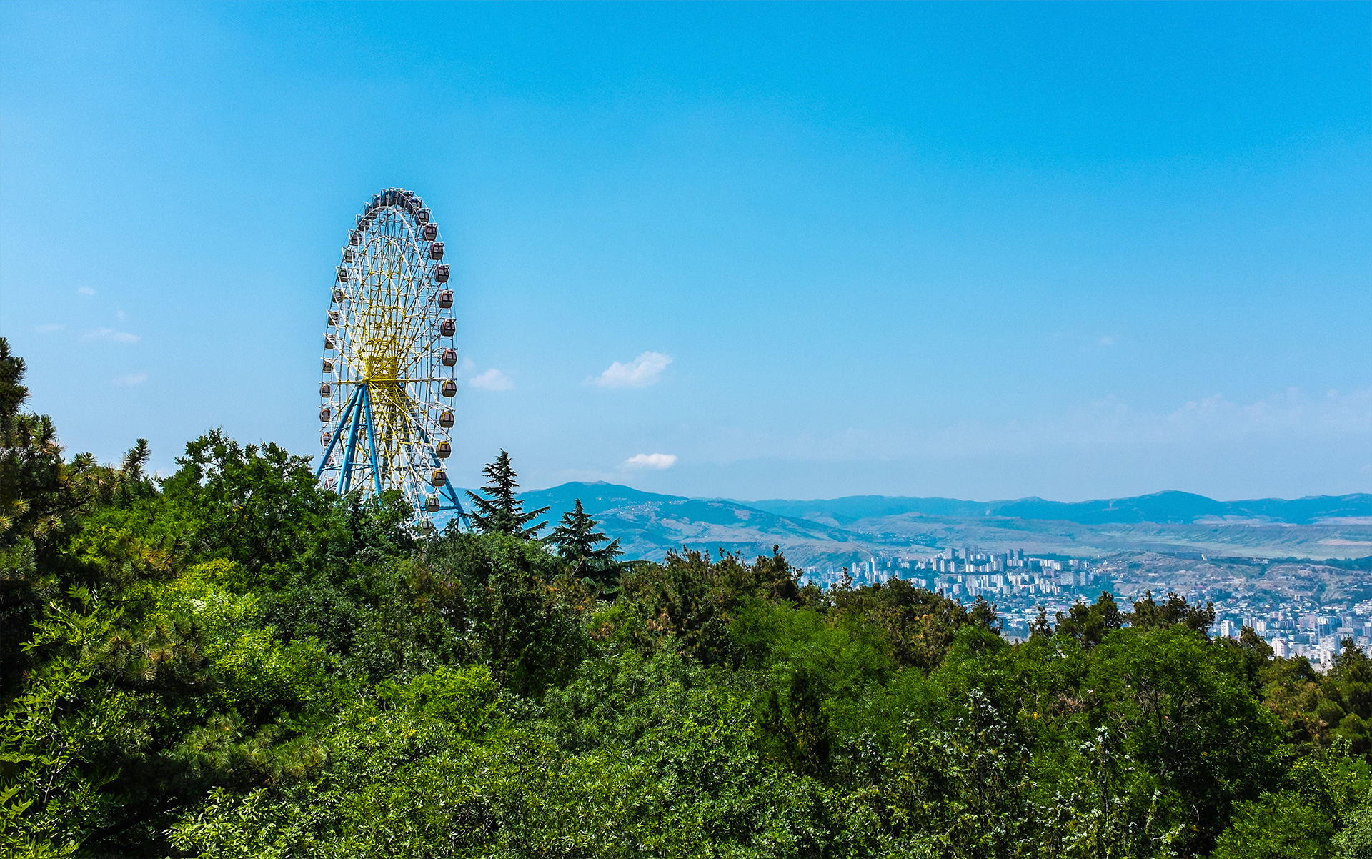 Ferris wheel in Mtatsminda Park in Tbilisi, Georgia.