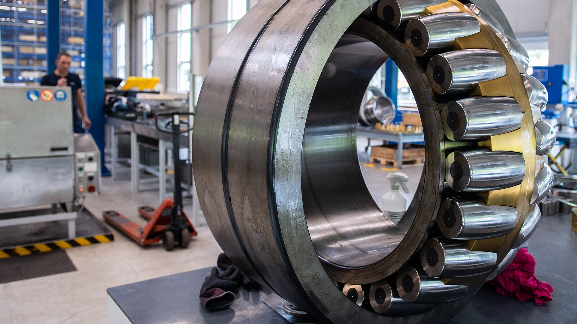 Growing demand for SKF’s remanufacturing of bearings Evolution